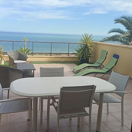 Bungalow En Primera Linea Del Mar 阿勒纳勒斯德尔索尔 外观 照片