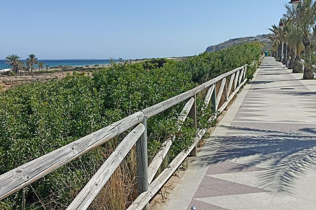 Bungalow En Primera Linea Del Mar 阿勒纳勒斯德尔索尔 外观 照片