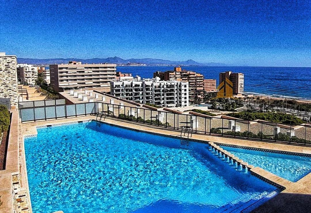 Bungalow En Primera Linea Del Mar 阿勒纳勒斯德尔索尔 外观 照片